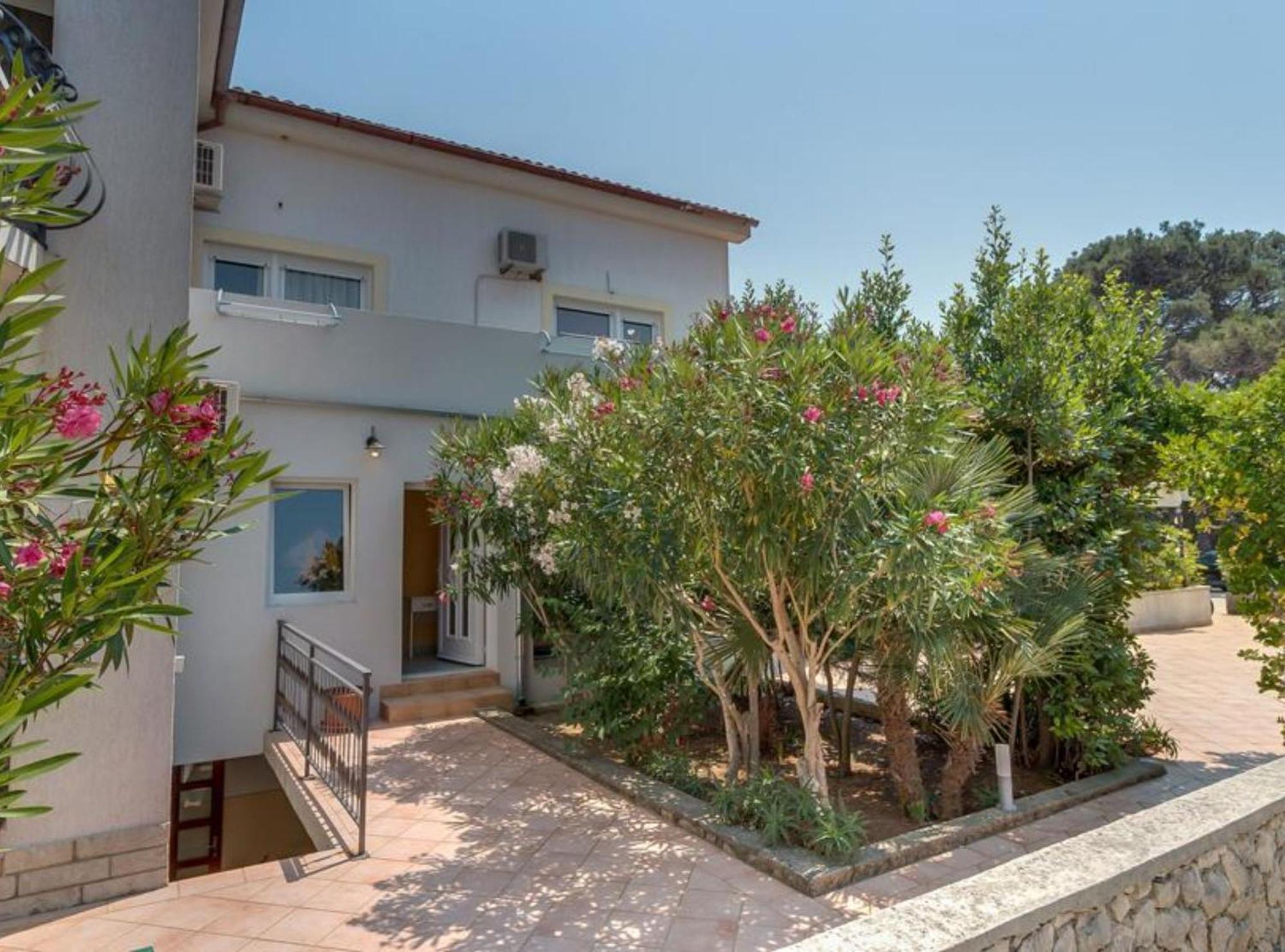 Pansion Belvedere Mali Lošinj Dış mekan fotoğraf